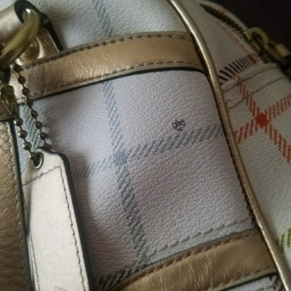 Authentic Spring Coach Hand Bag - Picture 7 of 8